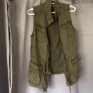 MAX JEAN military inspired vest